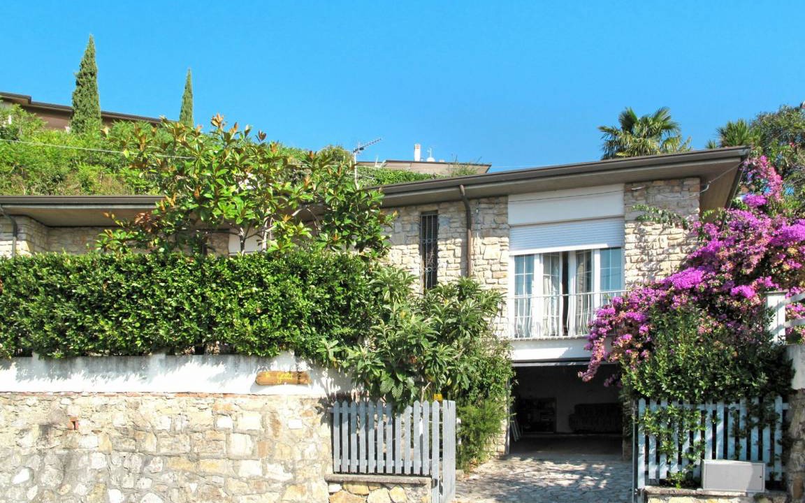 Corsanico Other | 100 m² Accommodation ∙ 2 bedrooms ∙ 5 guests