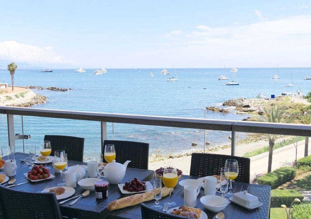 Antibes City Centre Apartment | 105 m² Apartment ∙ 3 bedrooms ∙ 6 guests