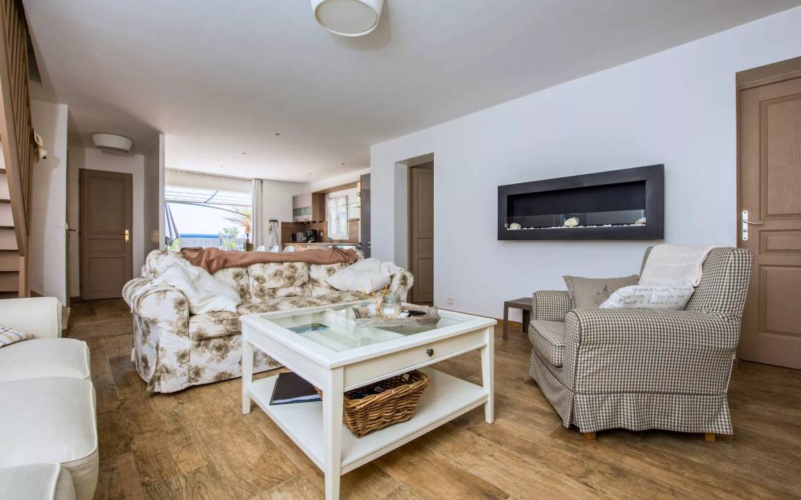 La Nartelle House | 120 m² House ∙ 3 bedrooms ∙ 6 guests
