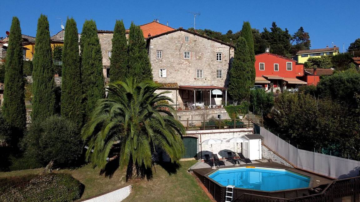 Chiatri Villa | 120 m² Villa ∙ 4 bedrooms ∙ 8 guests