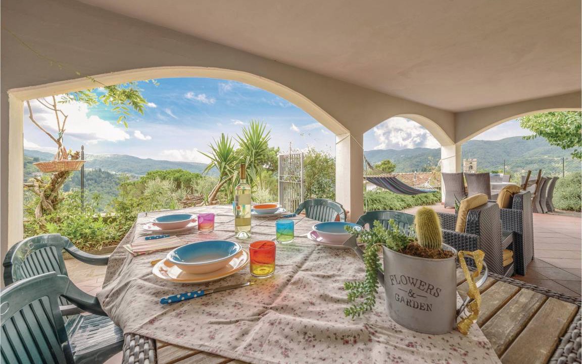 Pescia Apartment | 135 m² Apartment ∙ 2 bedrooms ∙ 5 guests