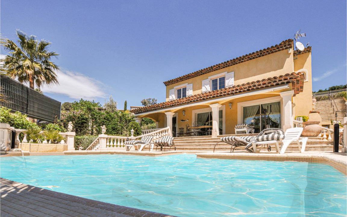 Les Adrets-de-l'Esterel House | 140 m² House ∙ 3 bedrooms ∙ 6 guests