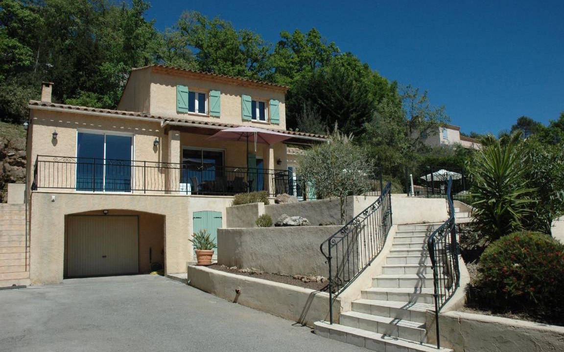 Bagnols-en-Foret House | 150 m² House ∙ 3 bedrooms ∙ 6 guests