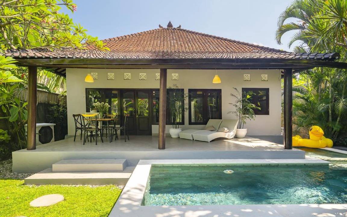 Sunset Road Villa | 150 m² Villa ∙ 2 bedrooms ∙ 6 guests