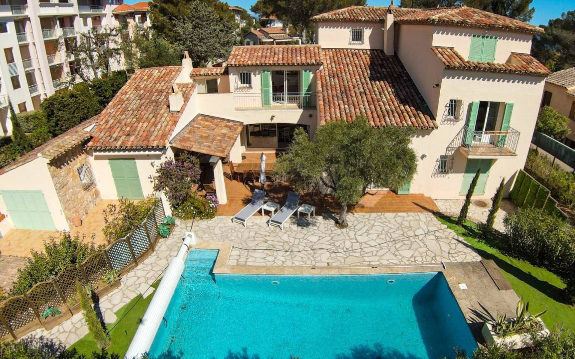 Saint-Aygulf Villa | 150 m² Villa ∙ 3 bedrooms ∙ 10 guests