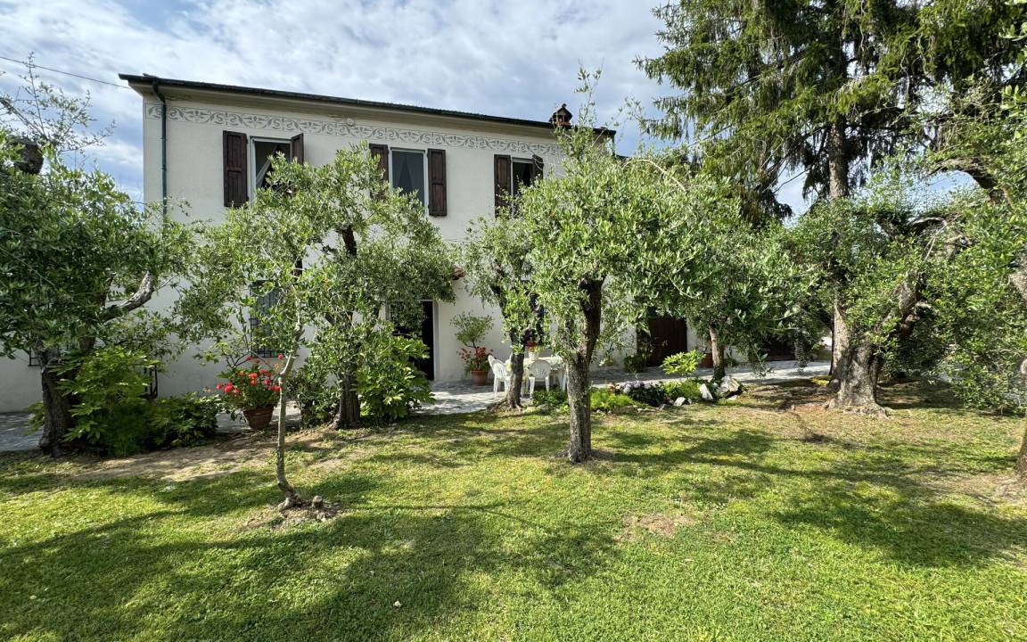 Viareggio Villa | 150 m² Villa ∙ 4 bedrooms ∙ 8 guests