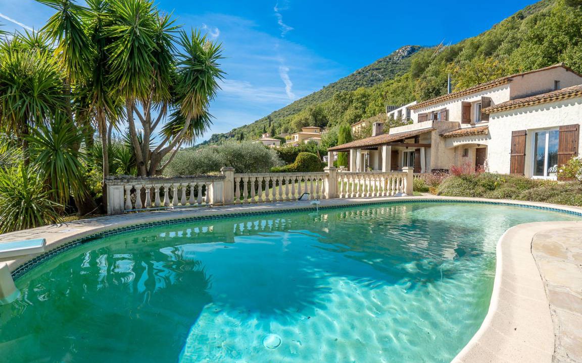 Gattieres House | 160 m² House ∙ 4 bedrooms ∙ 8 guests
