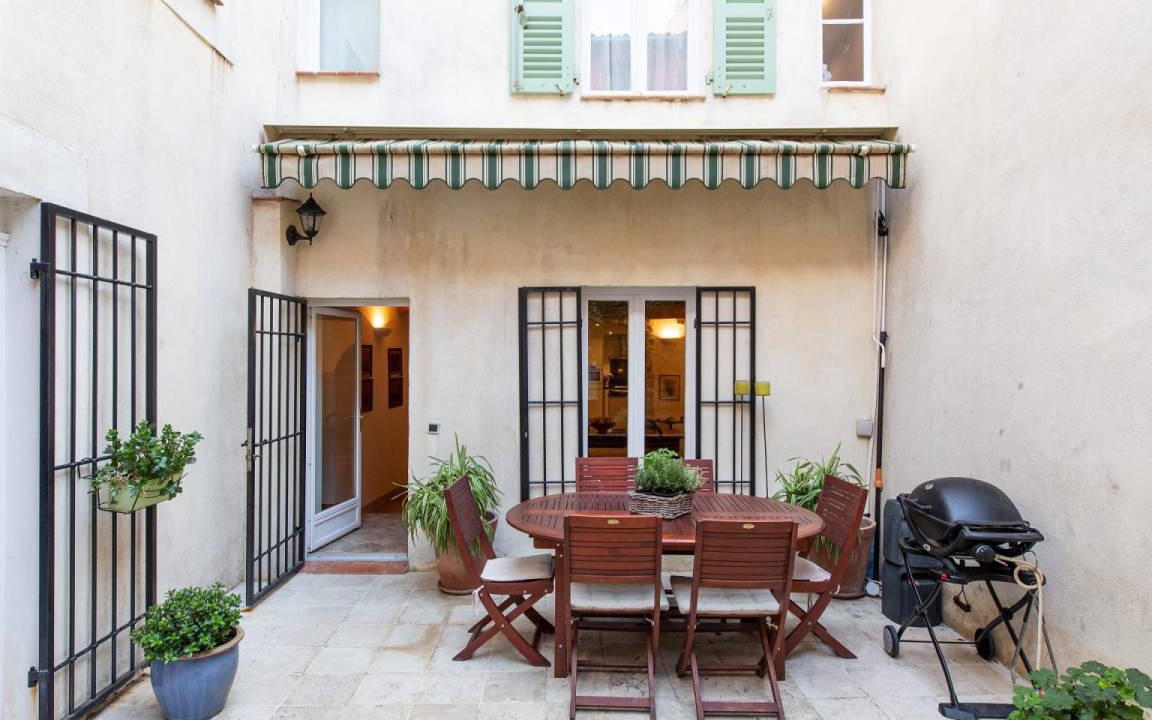 Antibes Old Town House | 170 m² House ∙ 3 bedrooms ∙ 6 guests