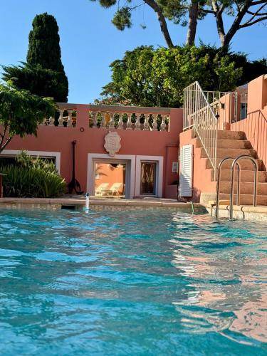 Saint Antoine Bed & Breakfast | 18 m² Bed and breakfast ∙ 2 guests