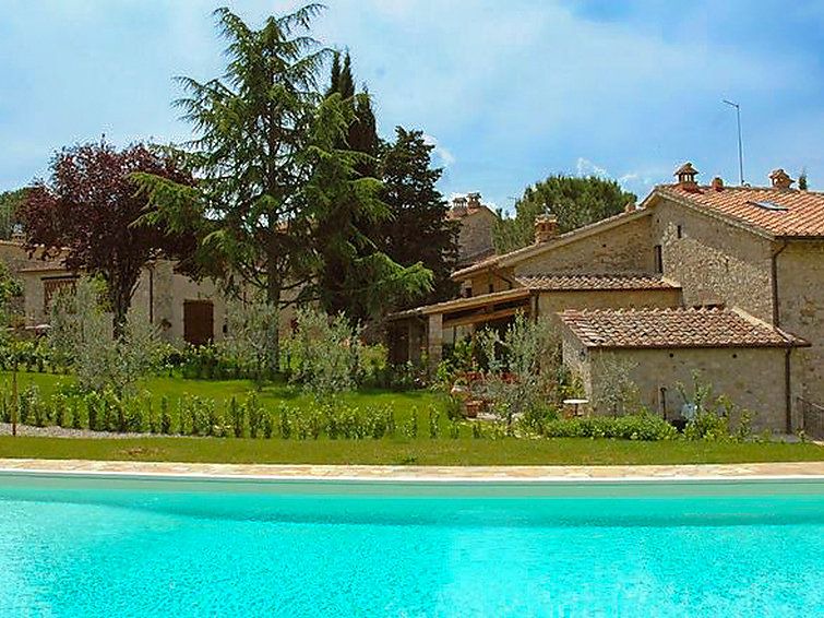 San Sano Apartment | 2 bedroom Apartment, sleeps 3 in San Sano with Pool and WiFi