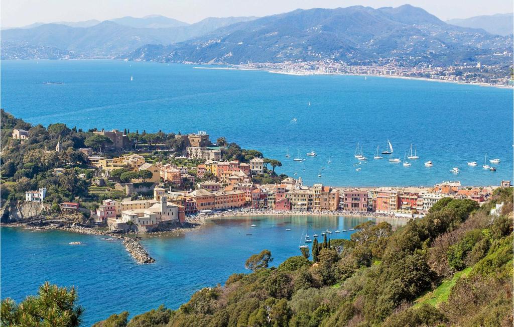 Rapallo Apartment | 2 Bedroom Nice Apartment In Rapallo