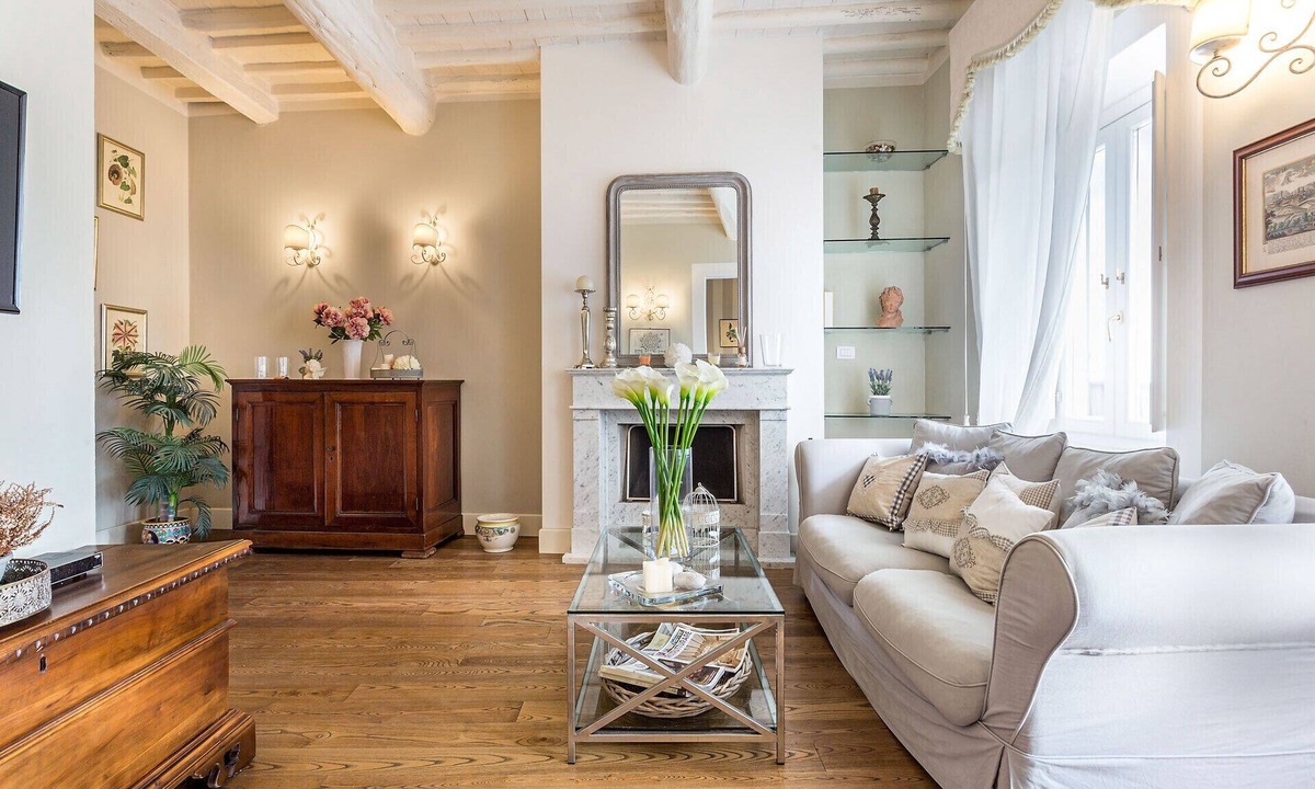 Lucca Historical Center Apartment | 2 Bedrooms 2 Bathrooms Romantic Apartment with Terrace and Parking in Lucca