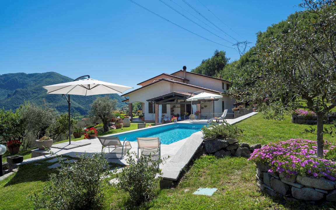 Fivizzano Villa | 200 m² Villa ∙ 3 bedrooms ∙ 6 guests