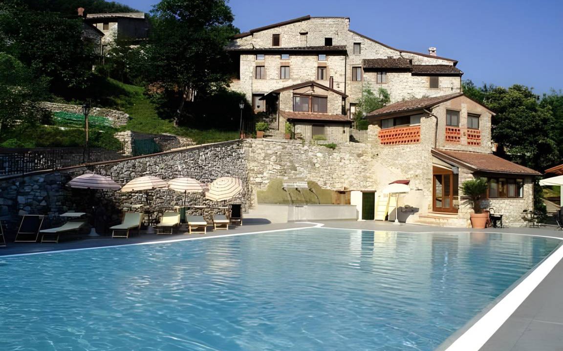Partigliano Apartment | 210 m² Serviced apartment ∙ 2 bedrooms ∙ 10 guests