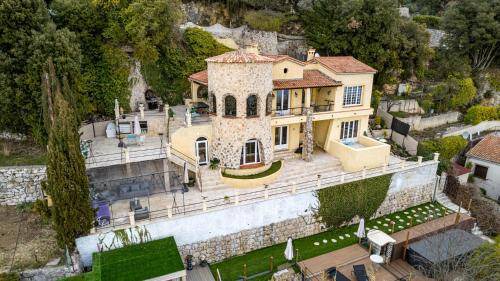 La Turbie Villa | 25 m² Villa ∙ 5 bedrooms ∙ 10 guests