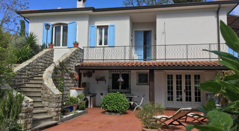 Corsanico Villa | 250 m² Villa ∙ 4 bedrooms ∙ 8 guests