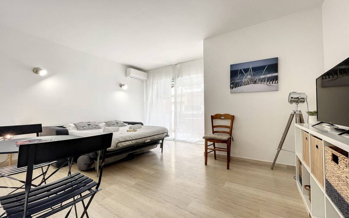 Antibes Old Town Apartment | 27 m² Studio flat ∙ 2 guests