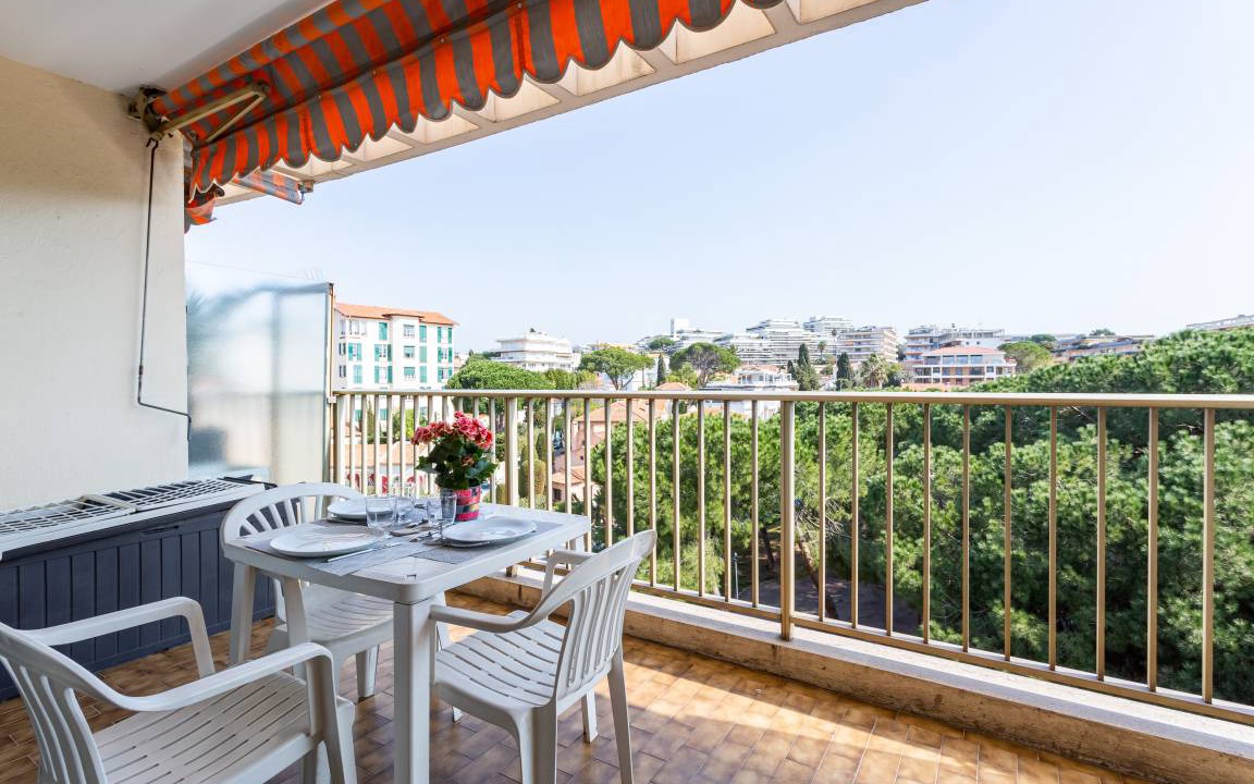 Juan-les-Pins Apartment | 28 m² Apartment ∙ 2 guests
