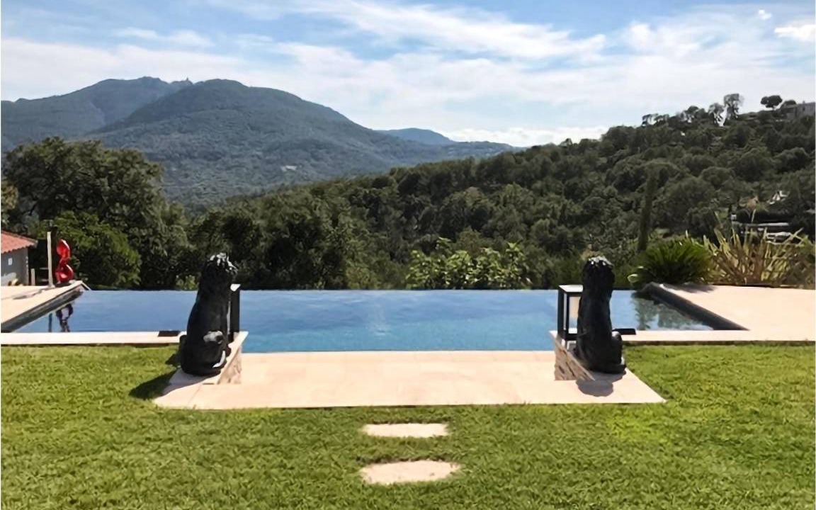 Les Adrets-de-l'Esterel House | 280 m² House ∙ 5 bedrooms ∙ 10 guests