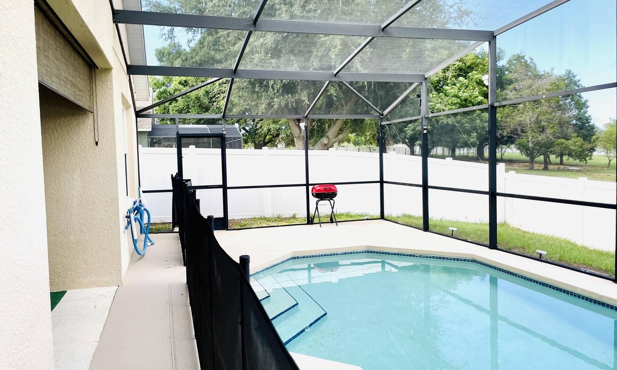 Sunset Ridge House | 3/2 Pool home located in Sunset Ridge Community!