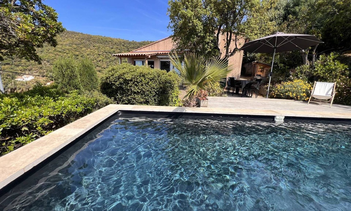 La Croix-Valmer Villa | 3-bedroom house with pool in Domaine de Barbigoua