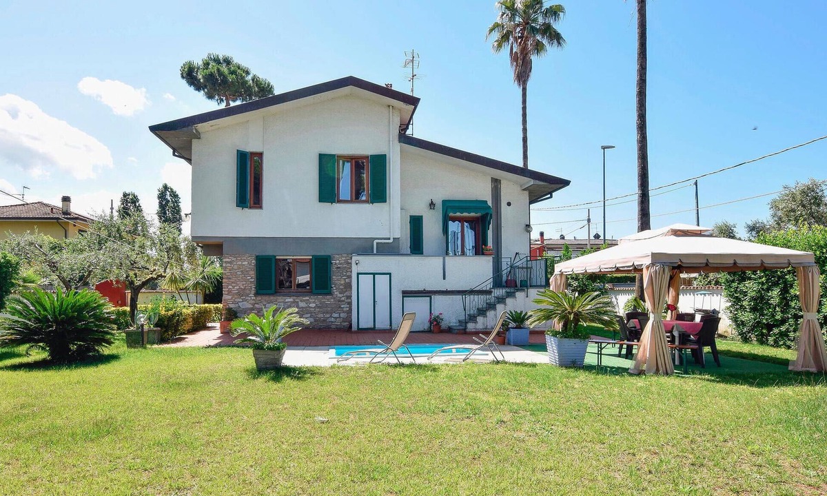 Lido di Camaiore House | 3 bedroom nice home in Lido di Camaiore