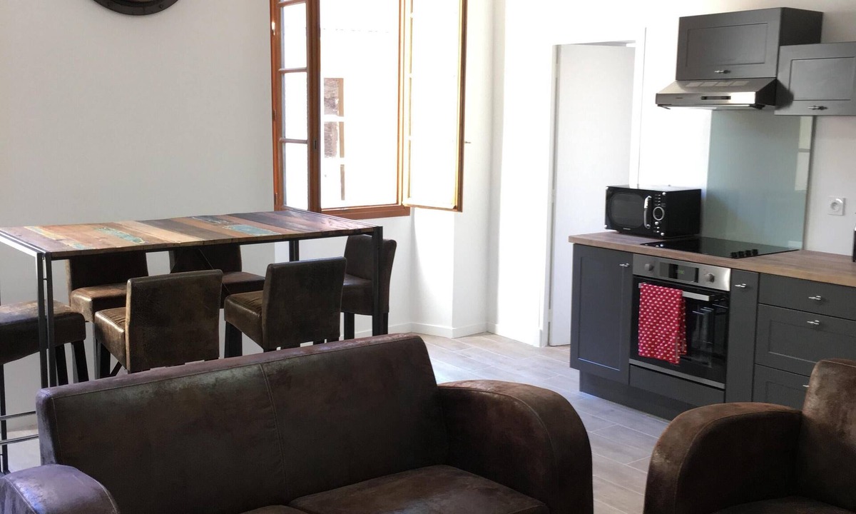 Old Town Apartment | 3 rooms Old Nice close to the sea