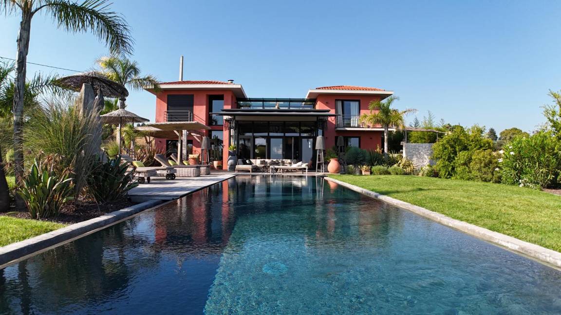 Nice Villa | 300 m² Villa ∙ 3 bedrooms ∙ 8 guests