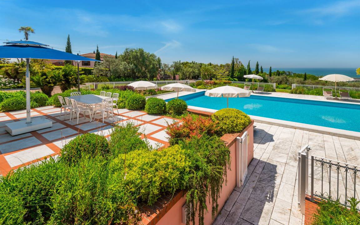 Corsanico Villa | 300 m² Villa ∙ 4 bedrooms ∙ 8 guests