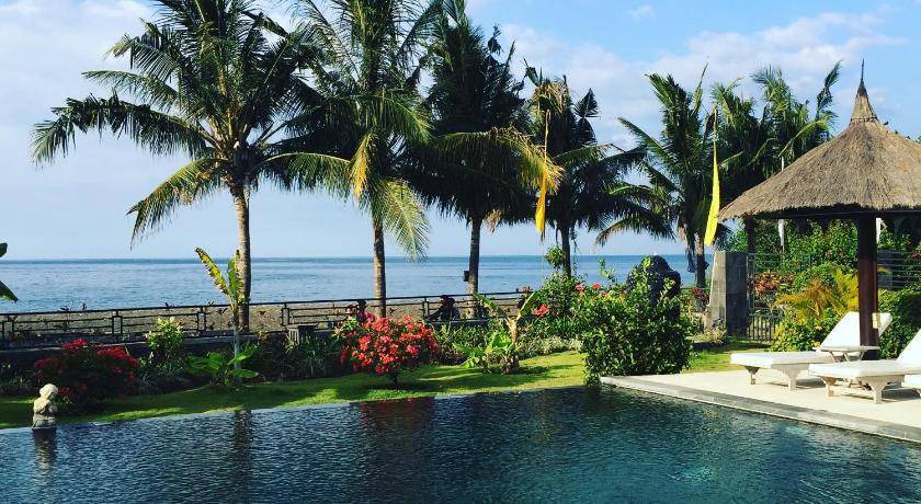 Umeanyar Villa | 300 m² Villa ∙ 4 bedrooms ∙ 12 guests
