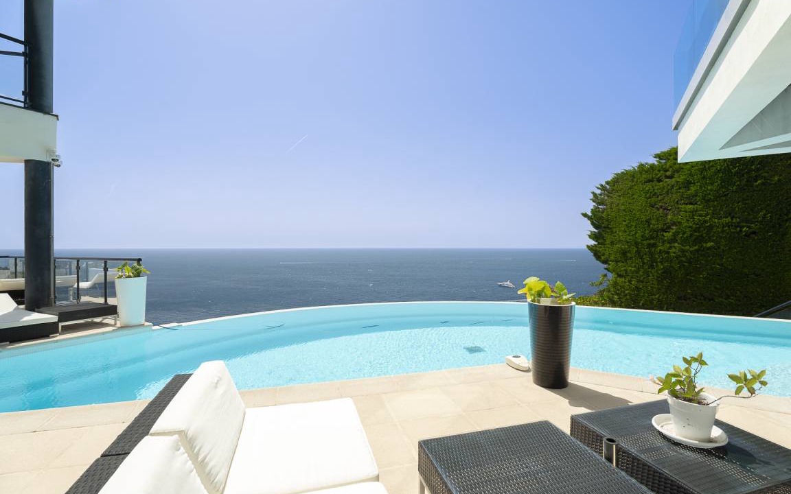 Eze Villa | 390 m² Villa ∙ 4 bedrooms ∙ 8 guests