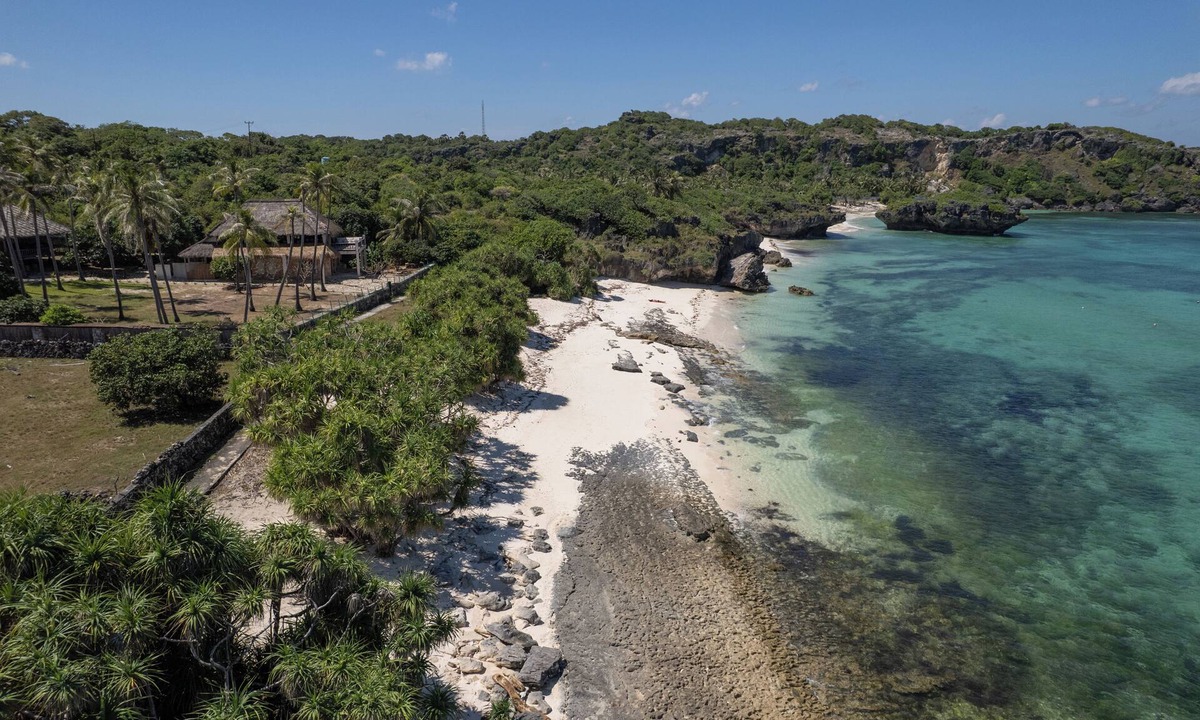 Rote Island House | 4 bedroom Rote Beach House