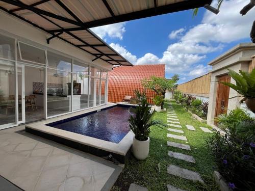 Seseh Villa | 4 Bedroom Villa Pemaron Munggu Canggu Private Pool
