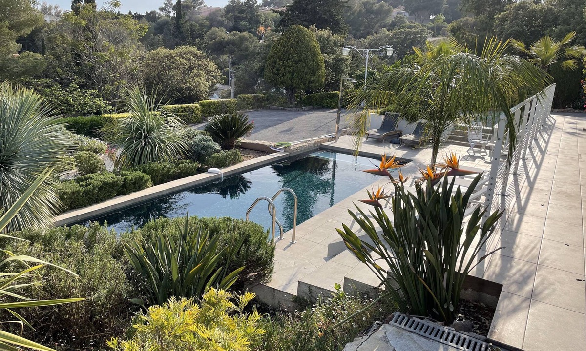 Antheor House | 5 bedroom villa, swimming pool, 50m from the sea, sea view and large terraces