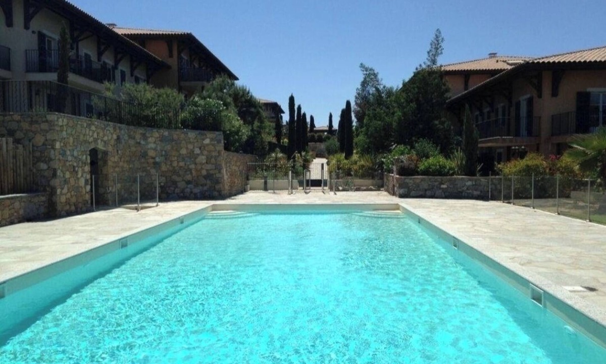 Le Clos Des Sarments | La Croix-Valmer