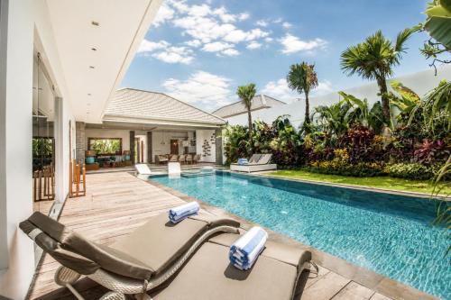 Drupadi Villa | 5BR Designer Villa, Walk to Beach, Luxury Leisure