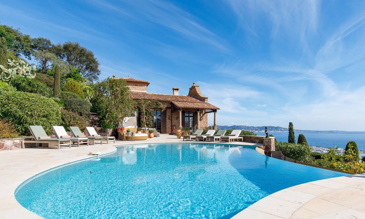 La Napoule Villa | 6-room villa with panoramic sea view and infinity pool