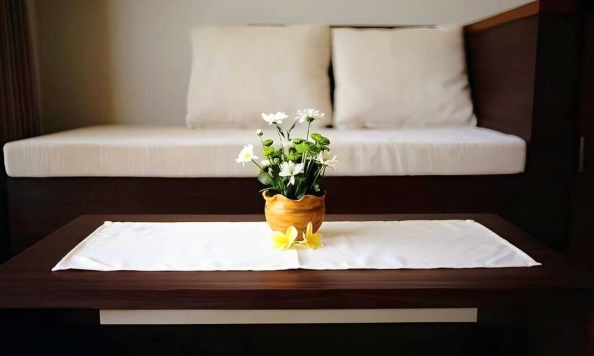 Sanur Villa | 7 Minute Walk to The Sanur Beach. 1 BR Cozy and close to night Market food