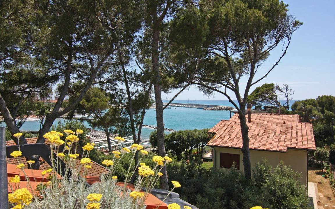 Castiglioncello Apartment | 70 m² Apartment ∙ 3 bedrooms ∙ 7 guests