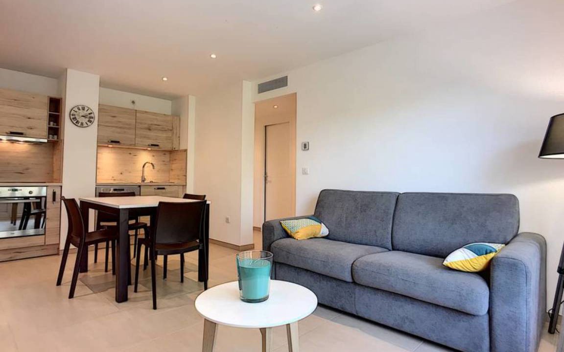 Antibes Apartment | 70 m² Apartment ∙ 2 bedrooms ∙ 6 guests