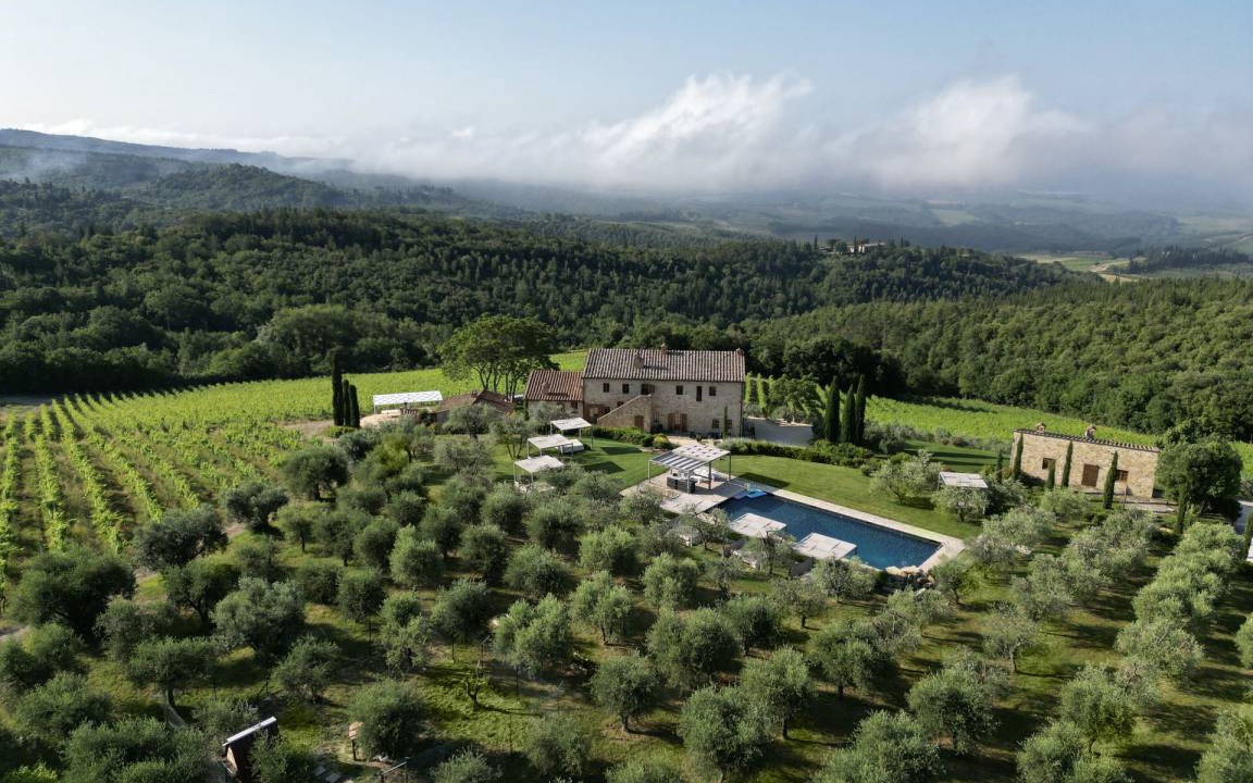 Castellina in Chianti Villa | 700 m² Villa ∙ 10 bedrooms ∙ 19 guests