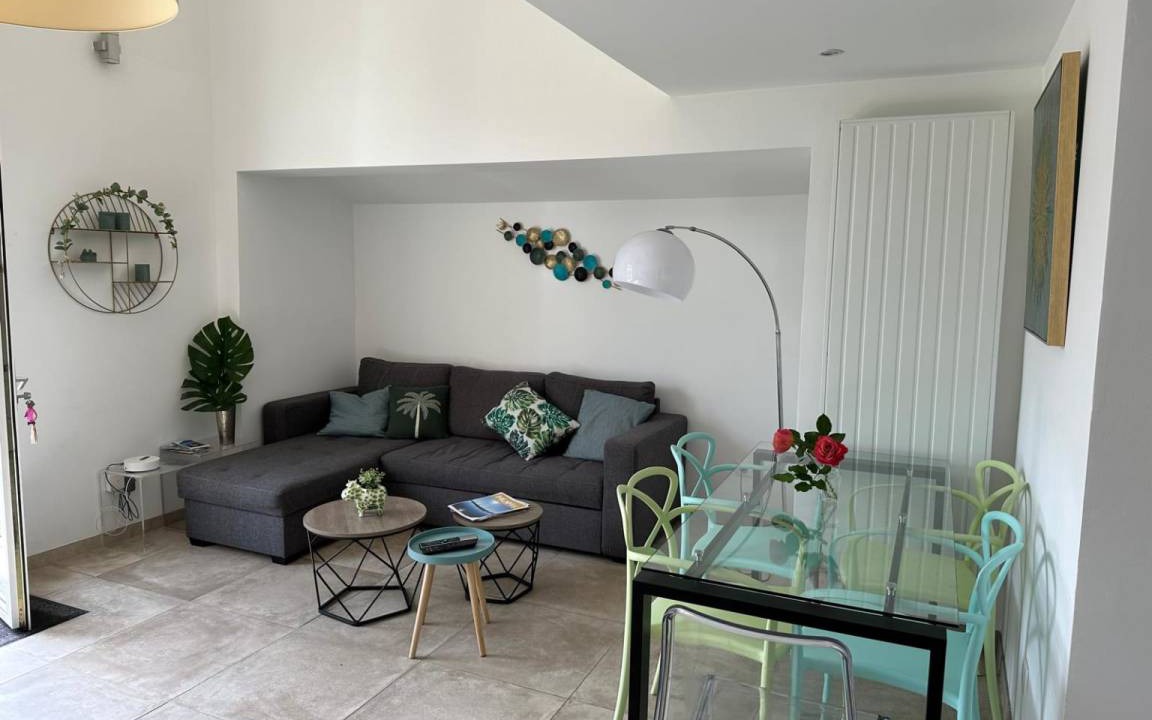 Mandelieu-la-Napoule Beach House | 75 m² House ∙ 3 bedrooms ∙ 6 guests