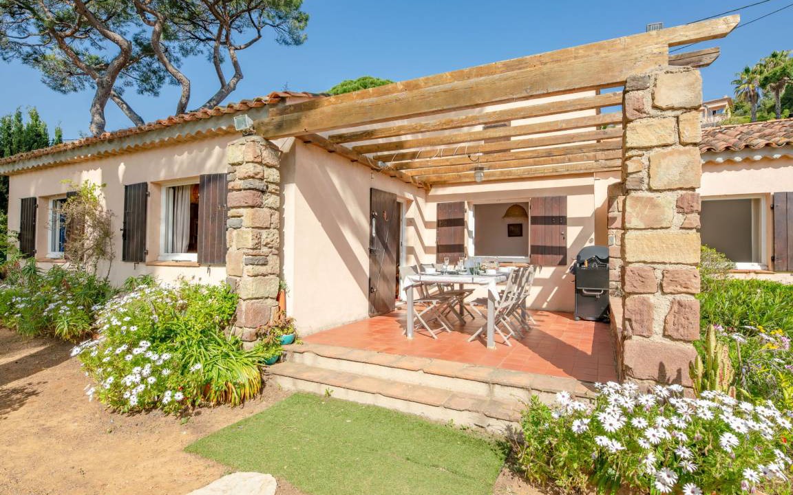 Plage de la Garonnette House | 75 m² House ∙ 1 bedroom ∙ 6 guests