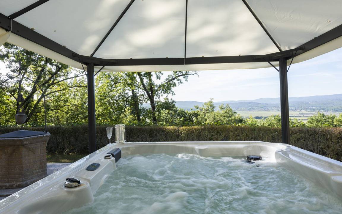 Monteriggioni Villa | 800 m² Villa ∙ 6 bedrooms ∙ 14 guests