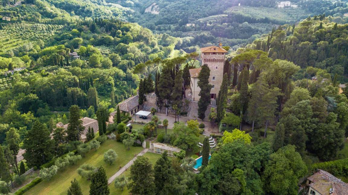 Cetona Villa | 800 m² Villa ∙ 7 bedrooms ∙ 14 guests