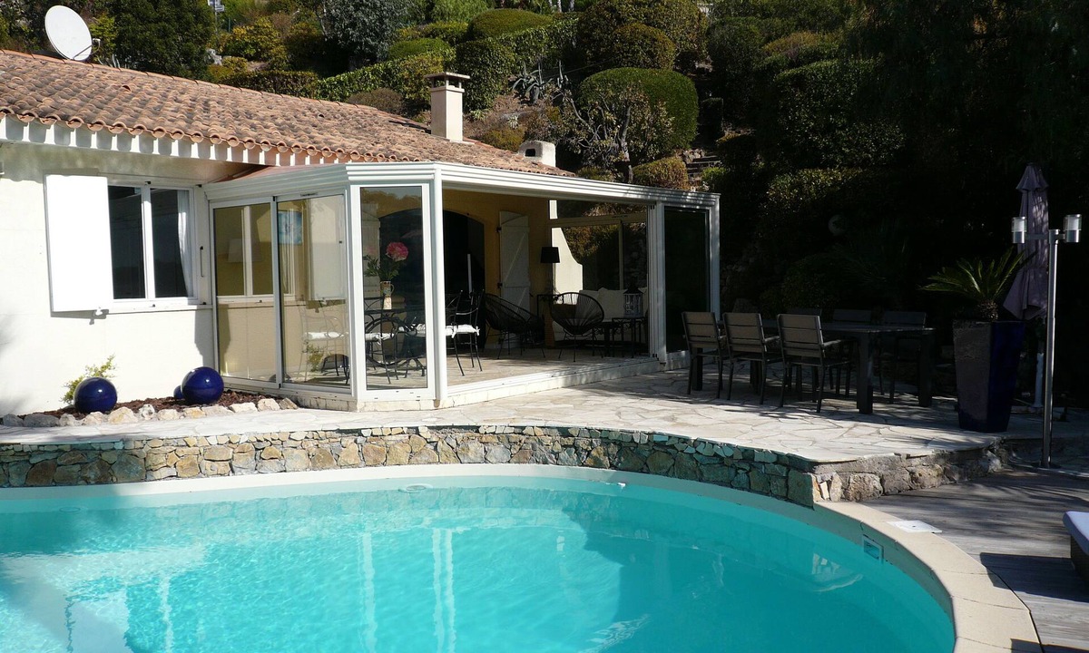 Les Issambres Villa | 800m from the sea, pretty Provencal villa, quiet, swimming pool, garden in the Golf St. Tropez