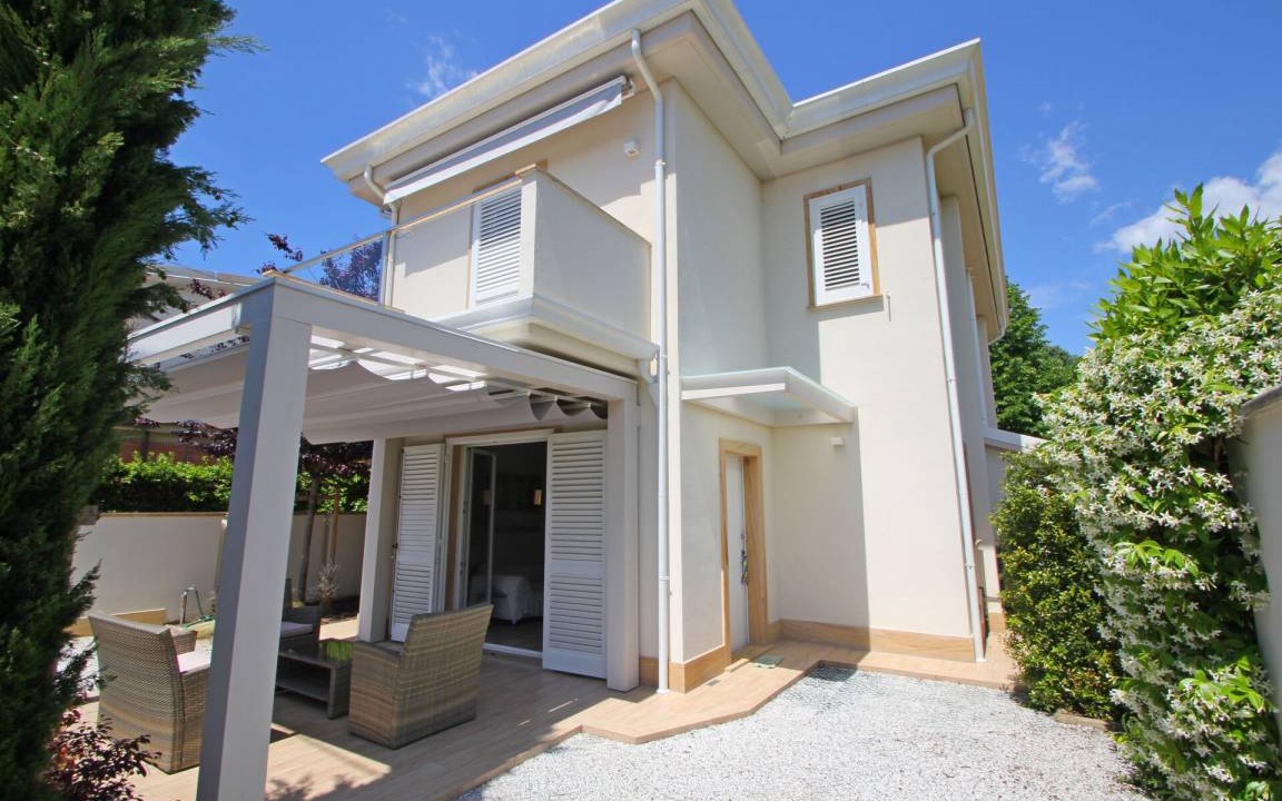 Cinquale House | 90 m² House ∙ 2 bedrooms ∙ 4 guests