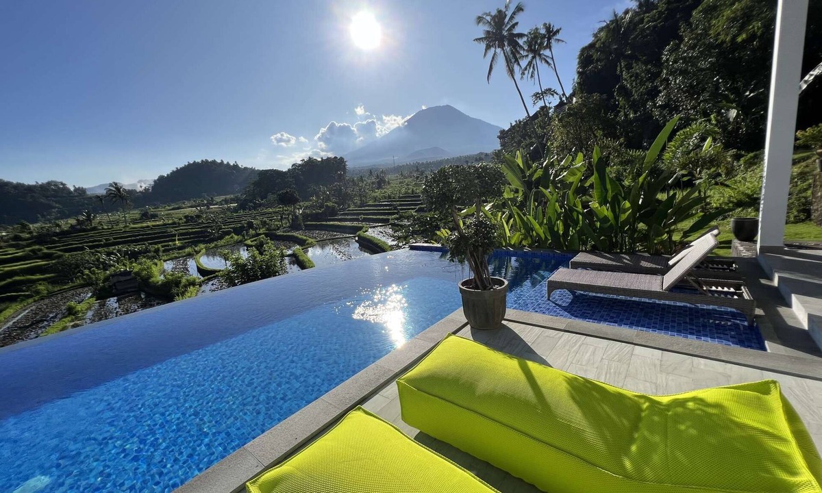 Ababi Villa | A Romantic Gateaway Villa With The Best View Of Bali