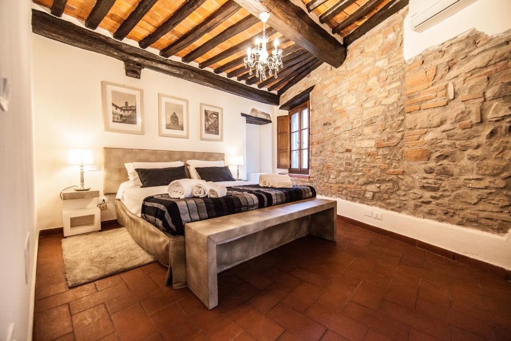 Colle di Compito Apartment | Accogliente Appartamento sulle Colline Toscane