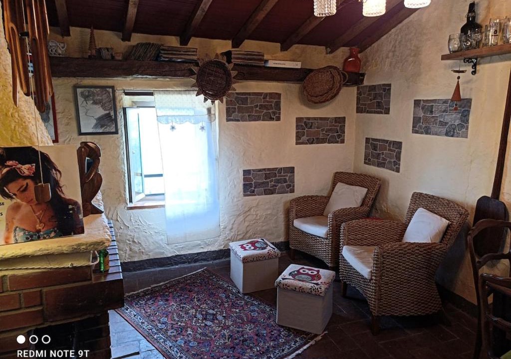 Marliana Apartment | Accogliente casa in pietra in borgo medievale